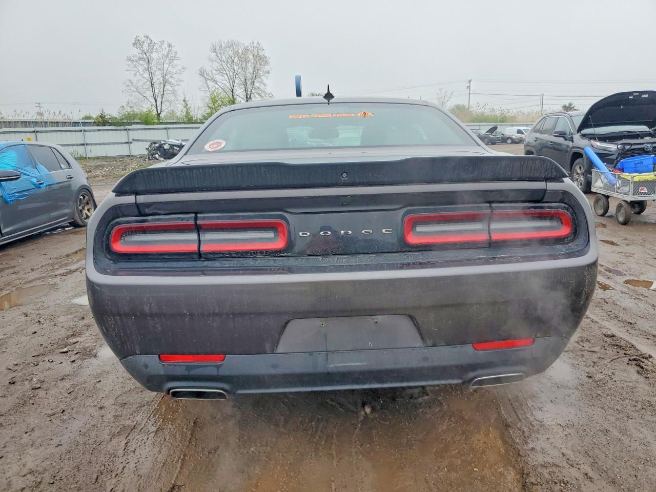 2017 Dodge Challenger Sxt - zdjęcie 6