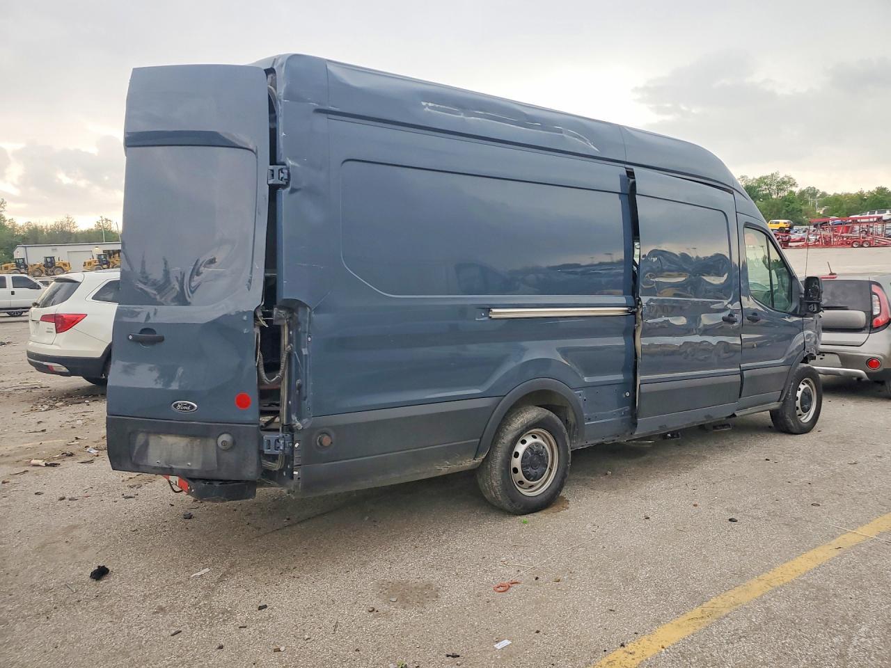 2019 Ford Transit T-250 - zdjęcie 3