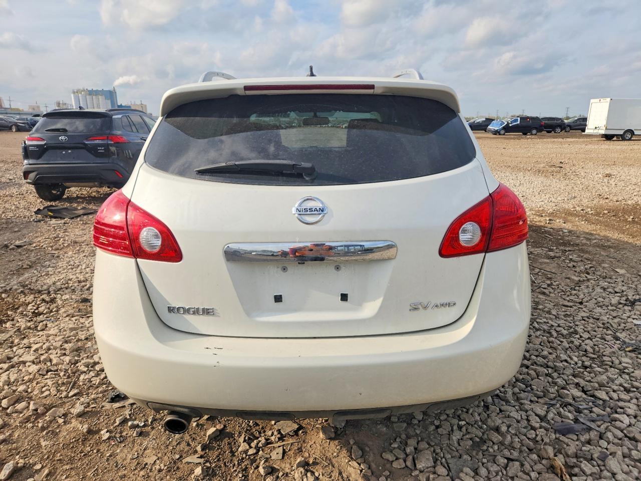 2013 Nissan Rogue S - zdjęcie 6
