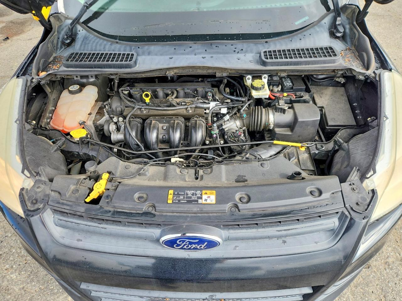 2014 Ford Escape S - zdjęcie 11