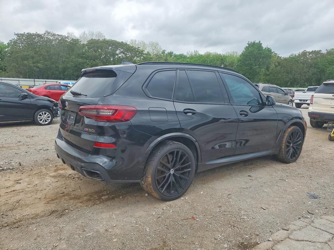2022 BMW X5 M50I - zdjęcie 3