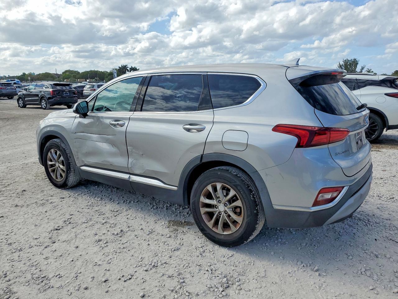 2020 Hyundai Santa Fe Sel - zdjęcie 2