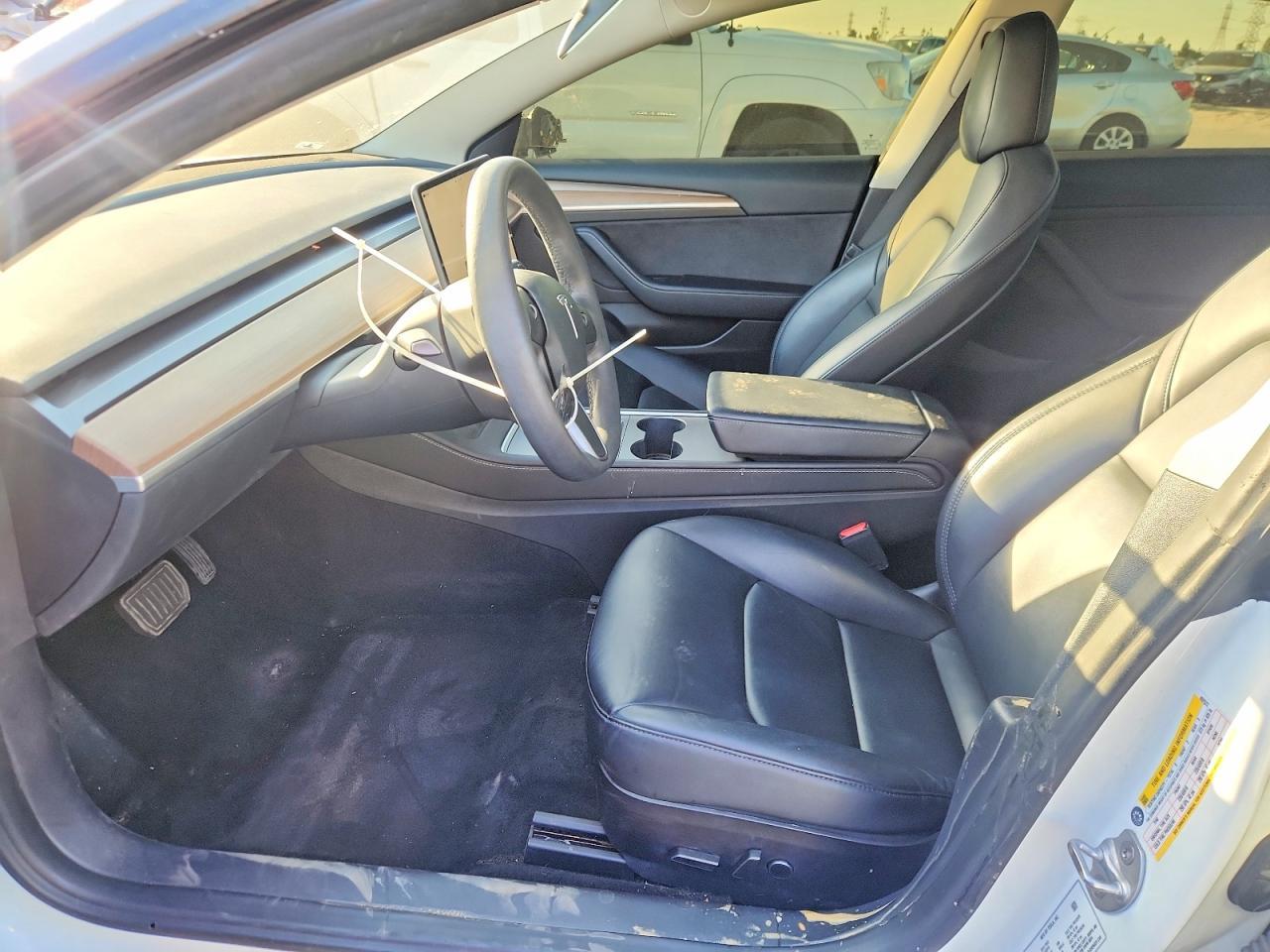 2023 Tesla Model 3 - zdjęcie 7