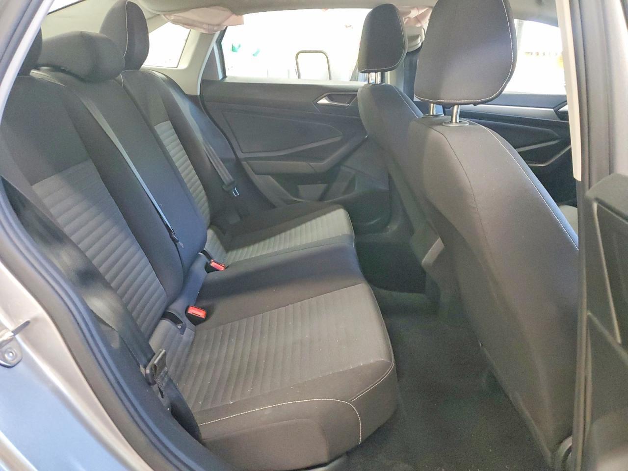 2024 Volkswagen Jetta S - zdjęcie 10
