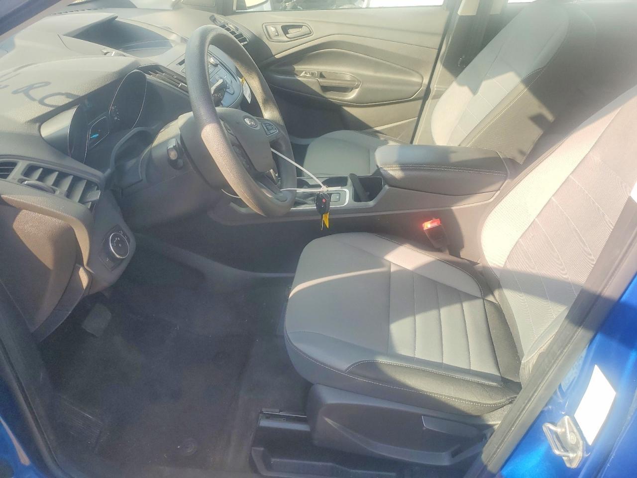 2018 Ford Escape S - zdjęcie 7