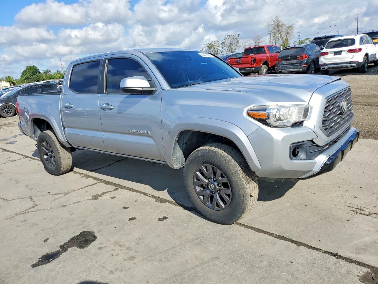 2020 Toyota Tacoma Sr5 V6 - zdjęcie 4