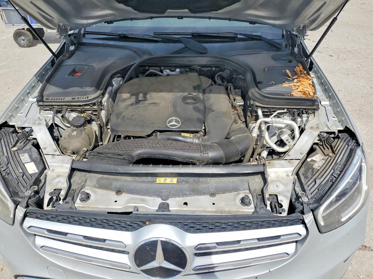 2020 Mercedes-Benz Glc 300 - zdjęcie 11