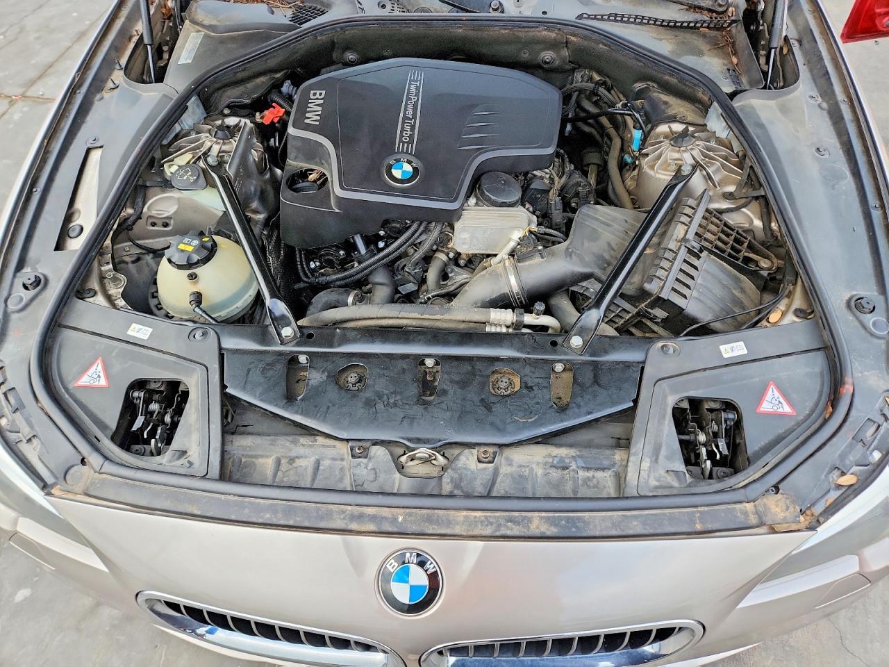 2016 BMW 528 I - zdjęcie 11