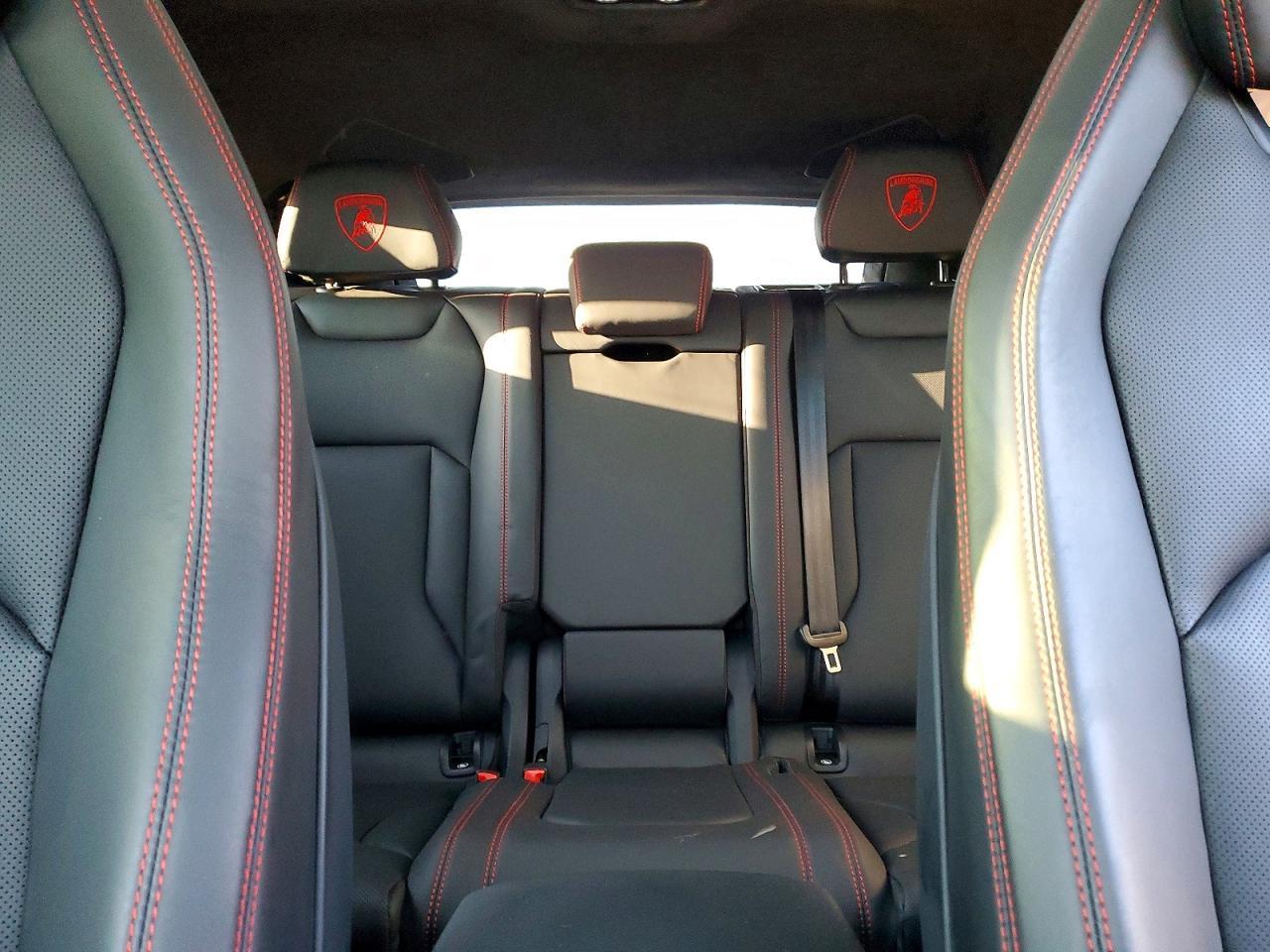 2019 Lamborghini Urus - zdjęcie 10