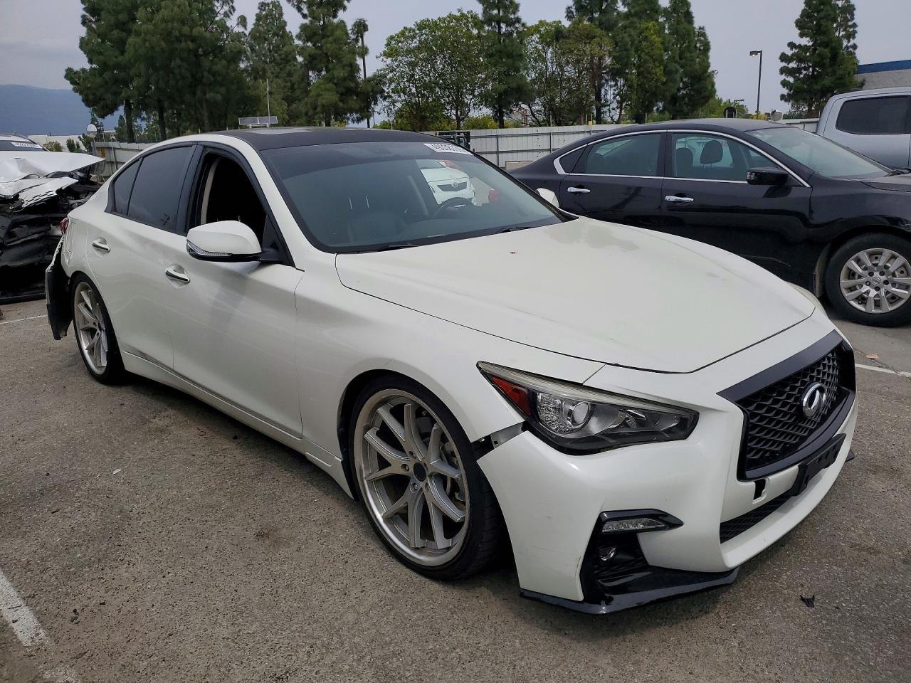 2018 Infiniti Q50 3.0T Luxe - zdjęcie 4