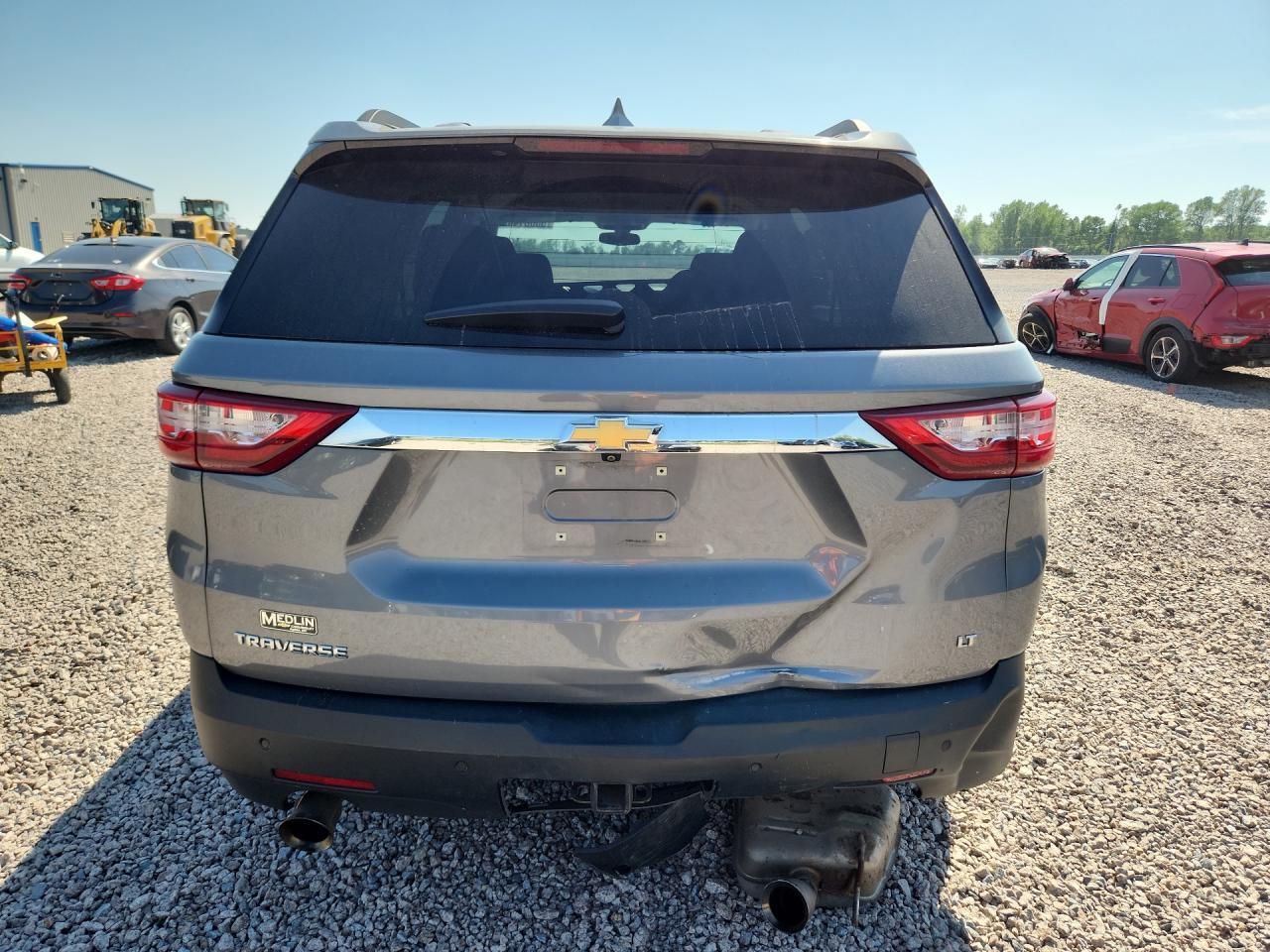 2021 Chevrolet Traverse Lt - zdjęcie 6