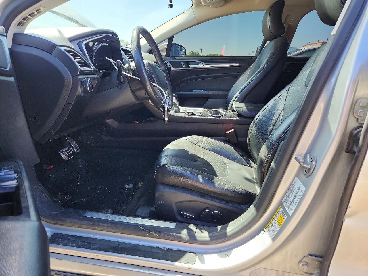 2016 Ford Fusion Titanium - zdjęcie 7