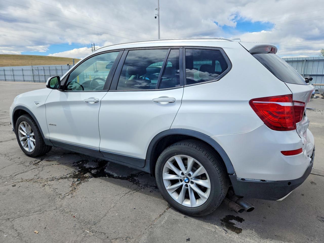2015 BMW X3 xDrive28I - zdjęcie 2