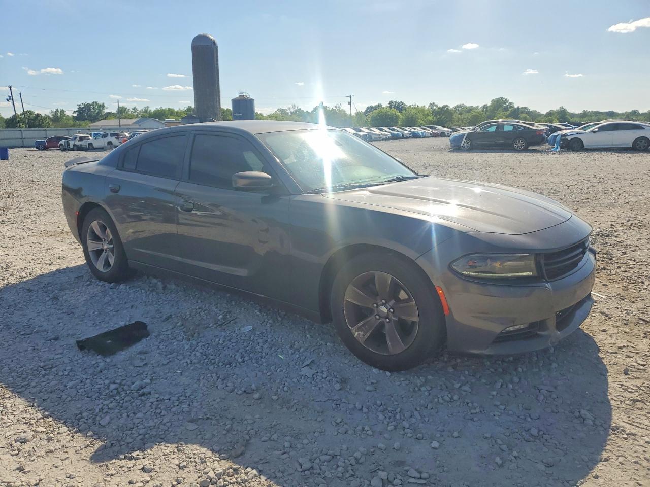 2017 Dodge Charger Sxt - zdjęcie 4