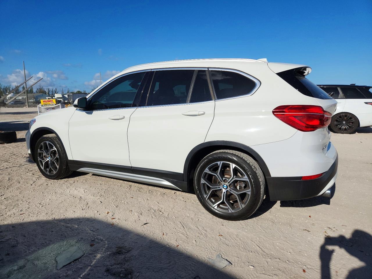 2020 BMW X1 xDrive28I - zdjęcie 2