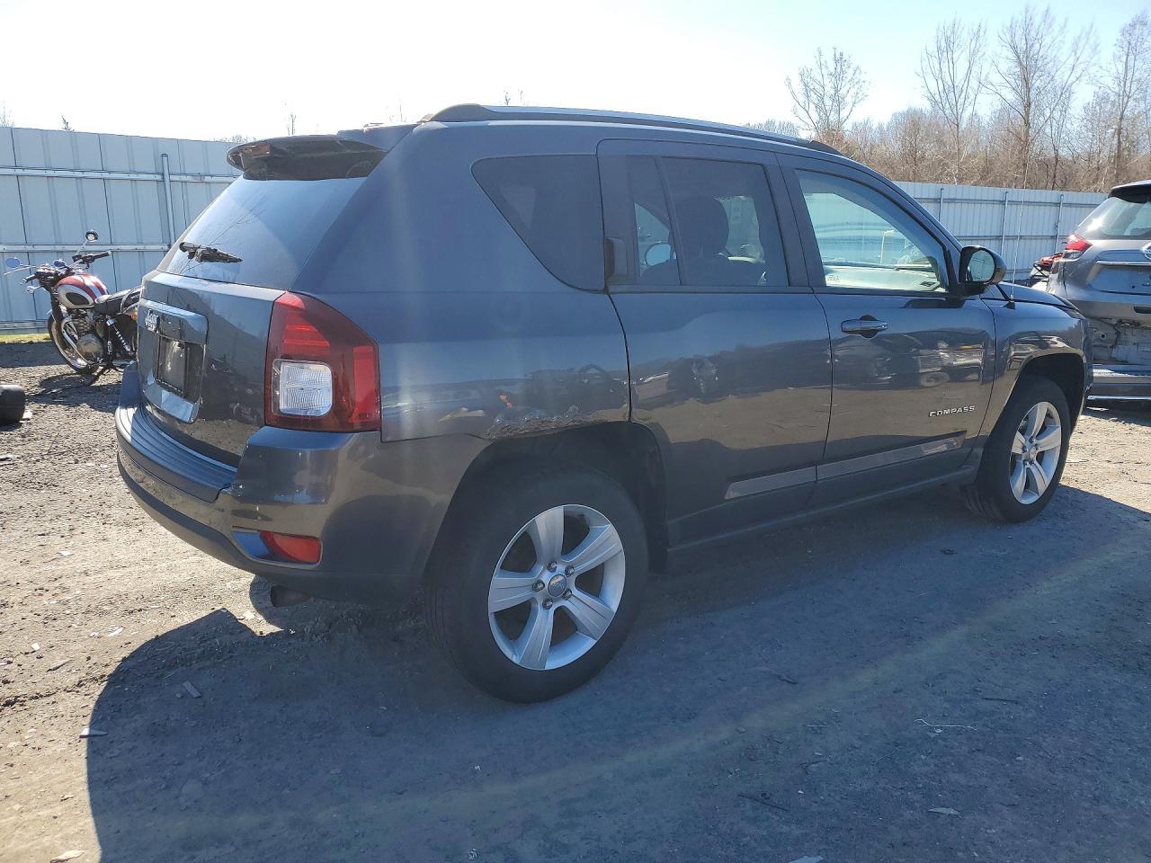 2017 Jeep Compass Sport - zdjęcie 3