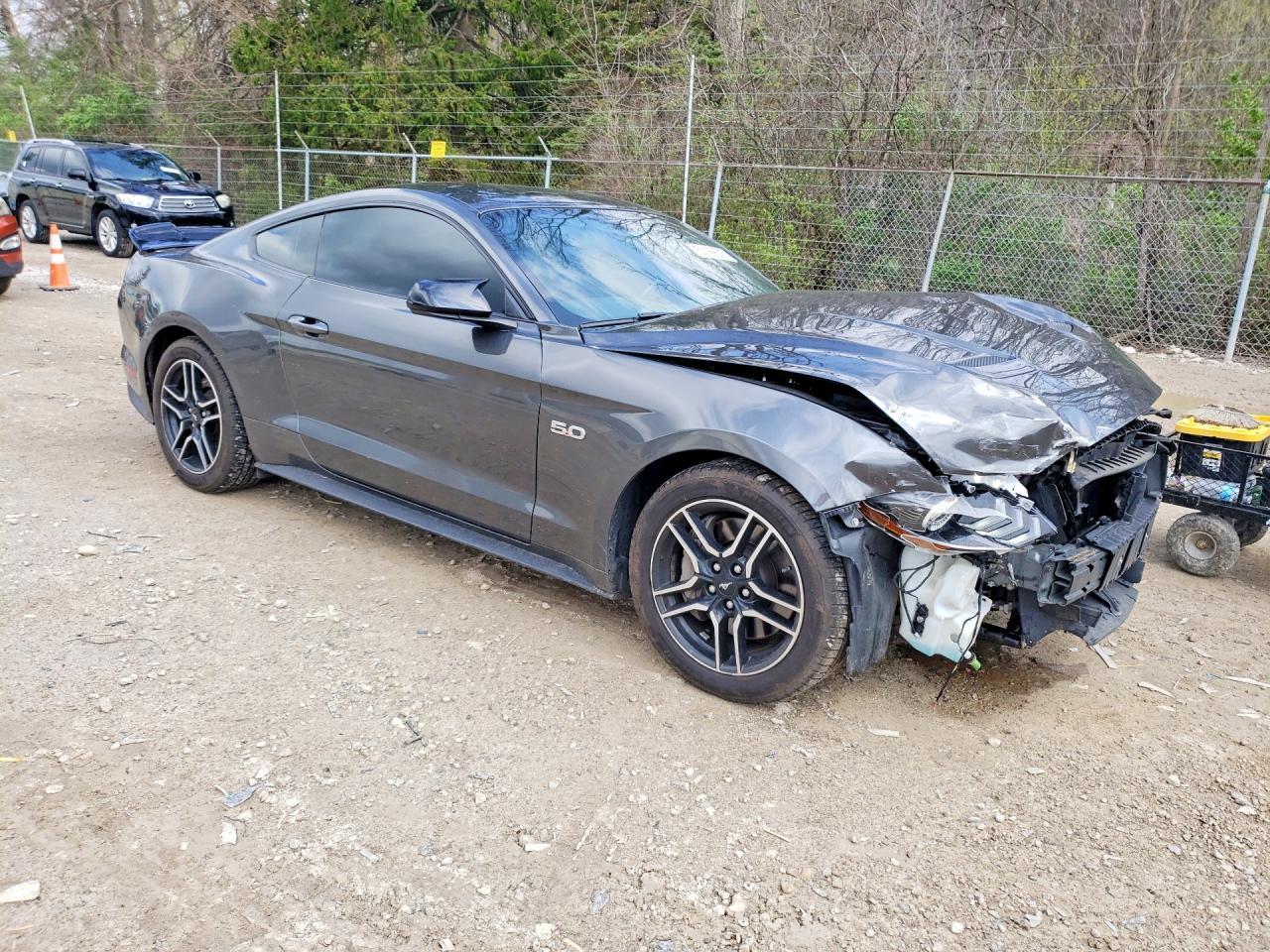 2020 Ford Mustang Gt - zdjęcie 4