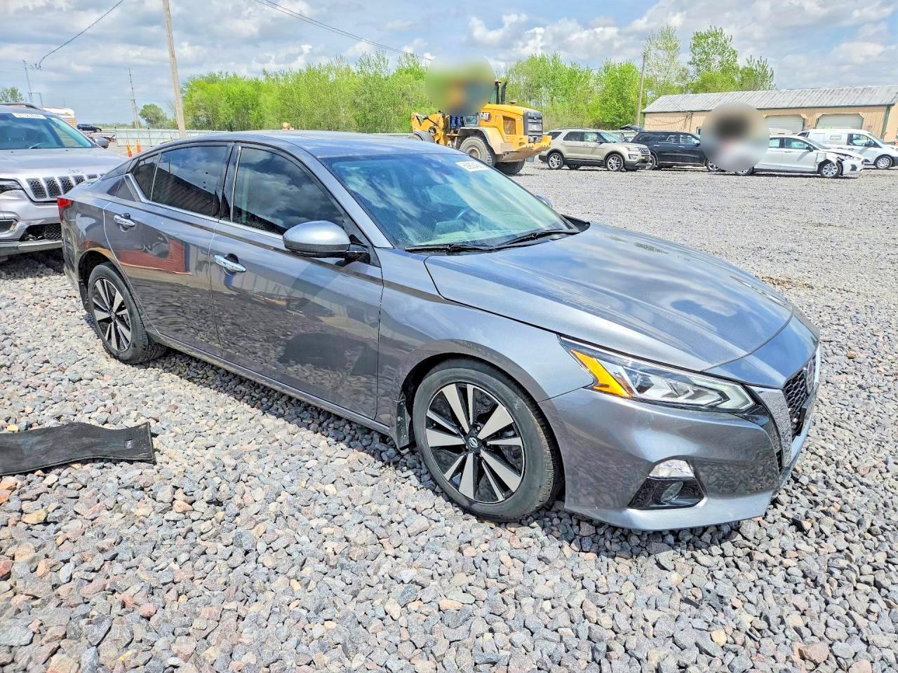2021 Nissan Altima Sl - zdjęcie 4