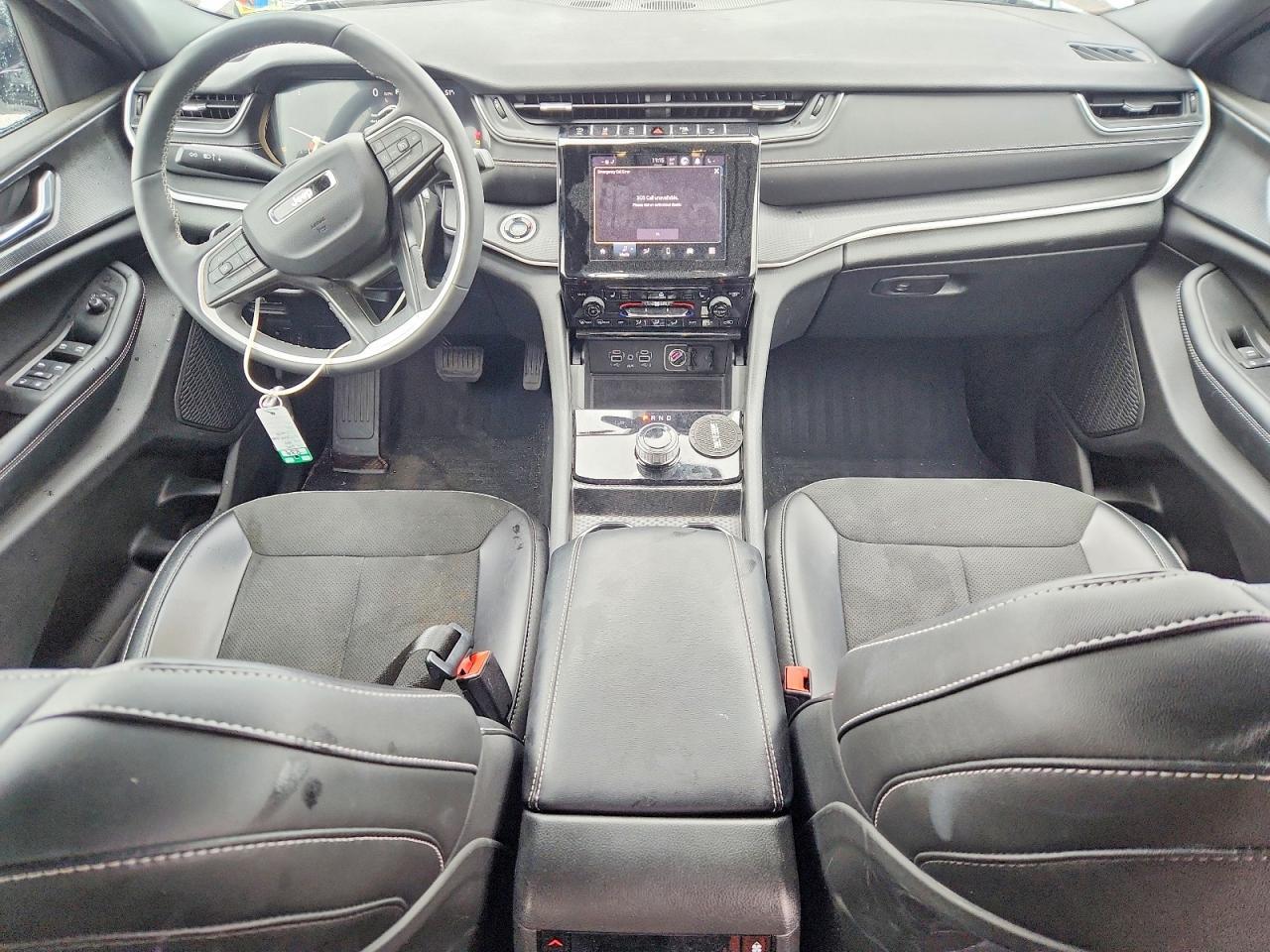 2025 Jeep Grand Cherokee L Laredo - zdjęcie 8
