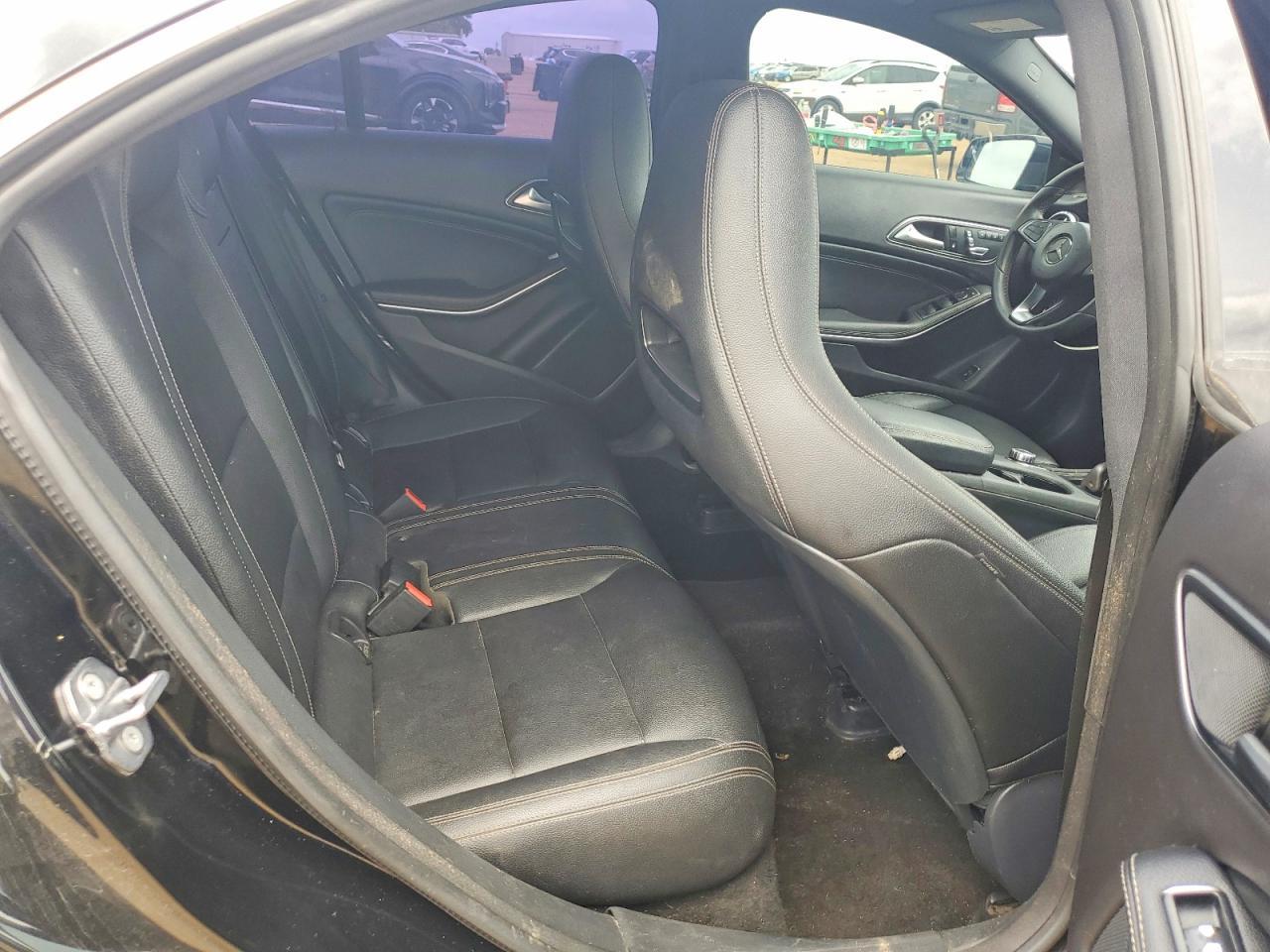 2018 Mercedes-Benz Cla 250 - zdjęcie 10