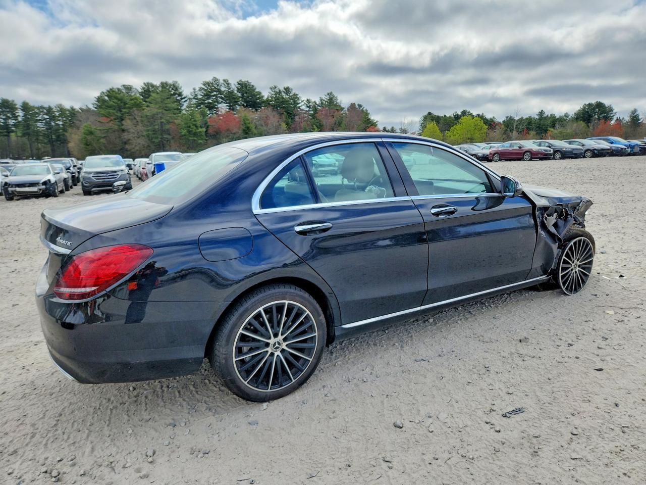 2020 Mercedes-Benz C 300 4Matic - zdjęcie 3