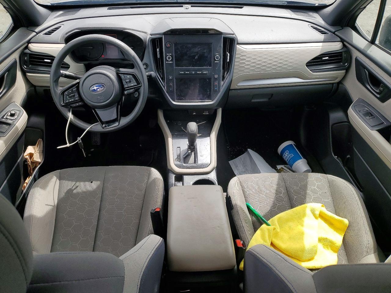 2025 Subaru Forester - zdjęcie 8