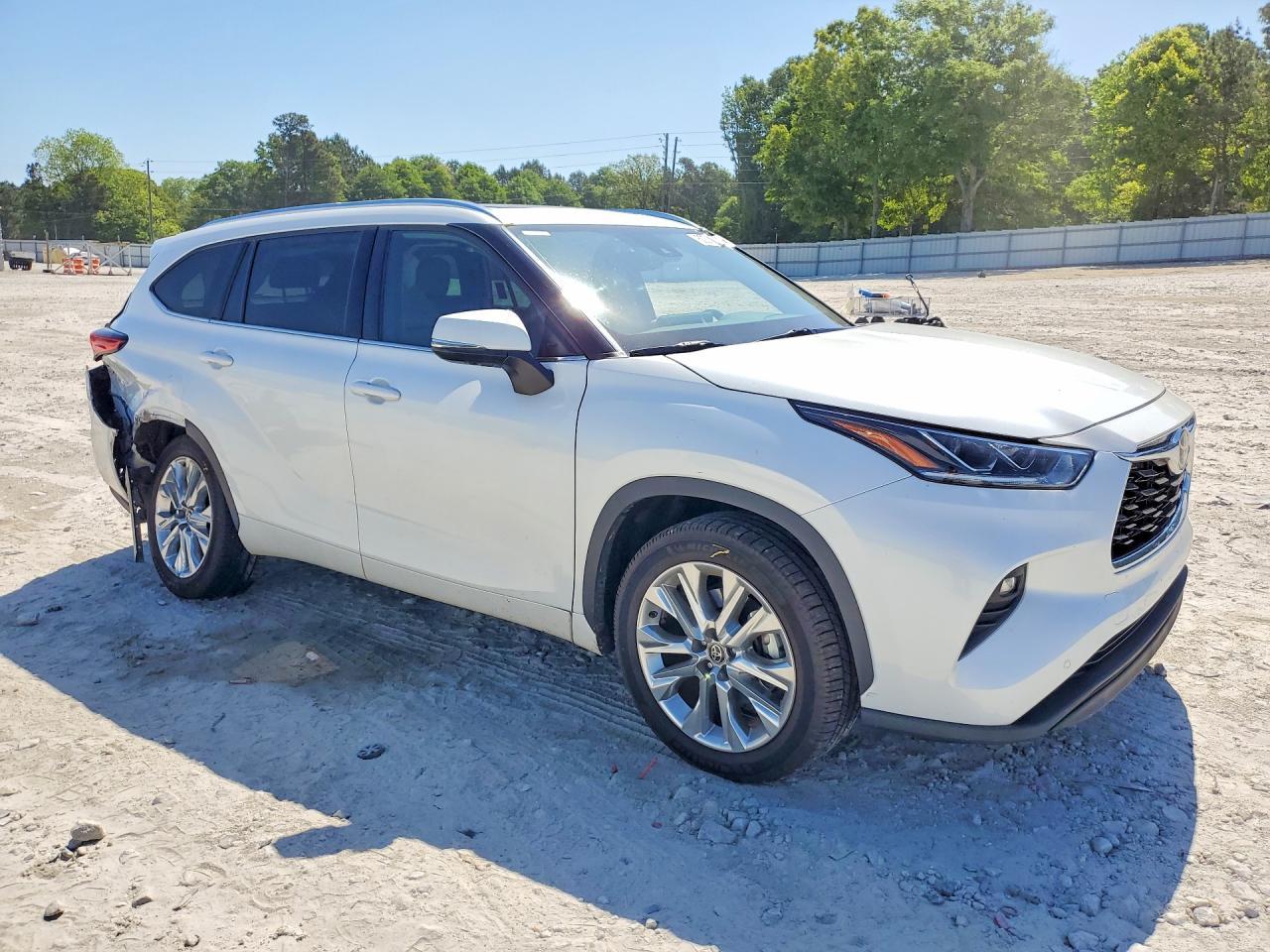 2022 Toyota Highlander Hybrid Platinum - zdjęcie 4