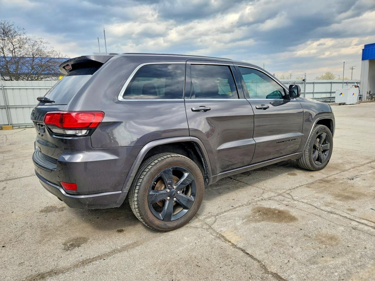 2015 Jeep Grand Cherokee Laredo - zdjęcie 3