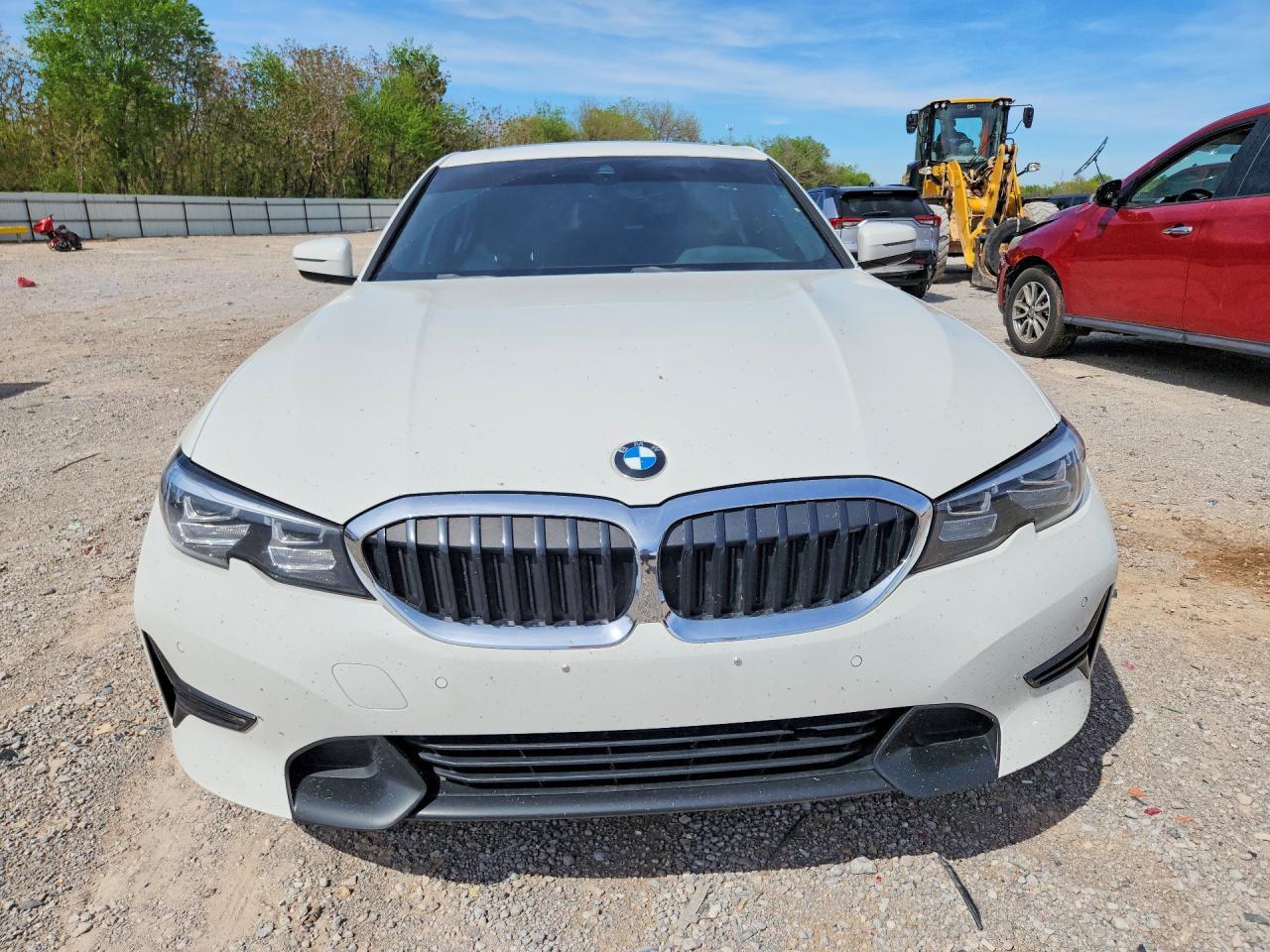 2020 BMW 330I - zdjęcie 5