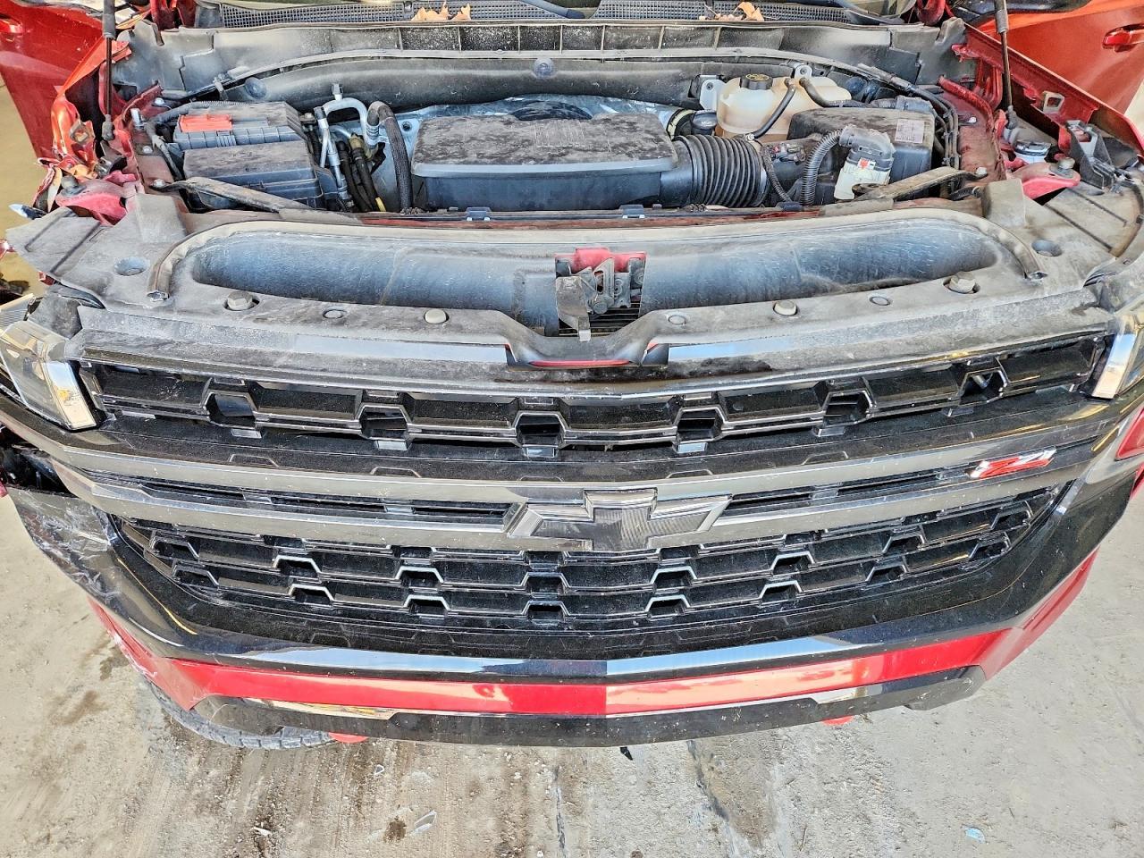 2021 Chevrolet Tahoe K1500 Z71 - zdjęcie 12