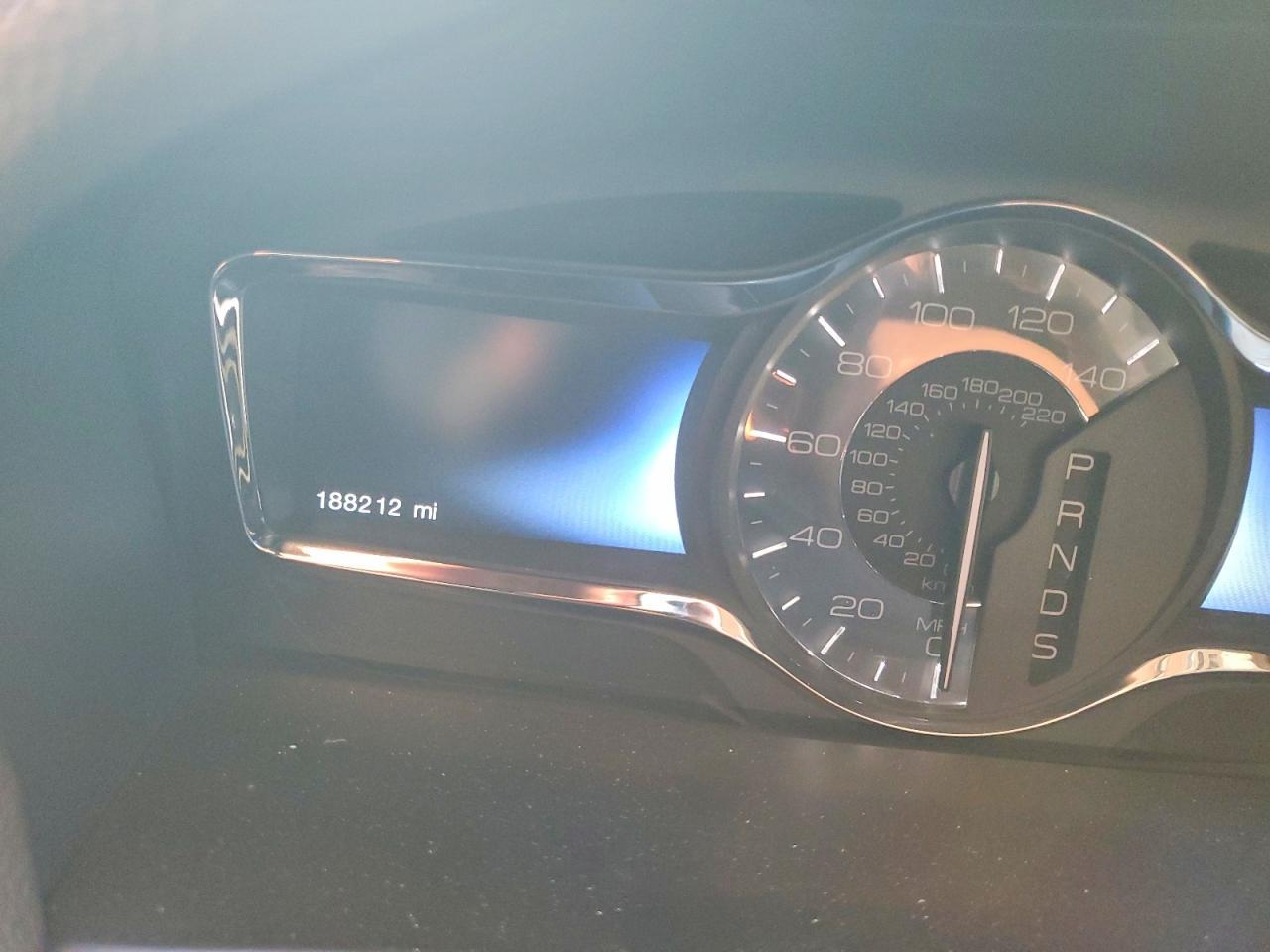 2013 Lincoln Townhouse Mkx - zdjęcie 9