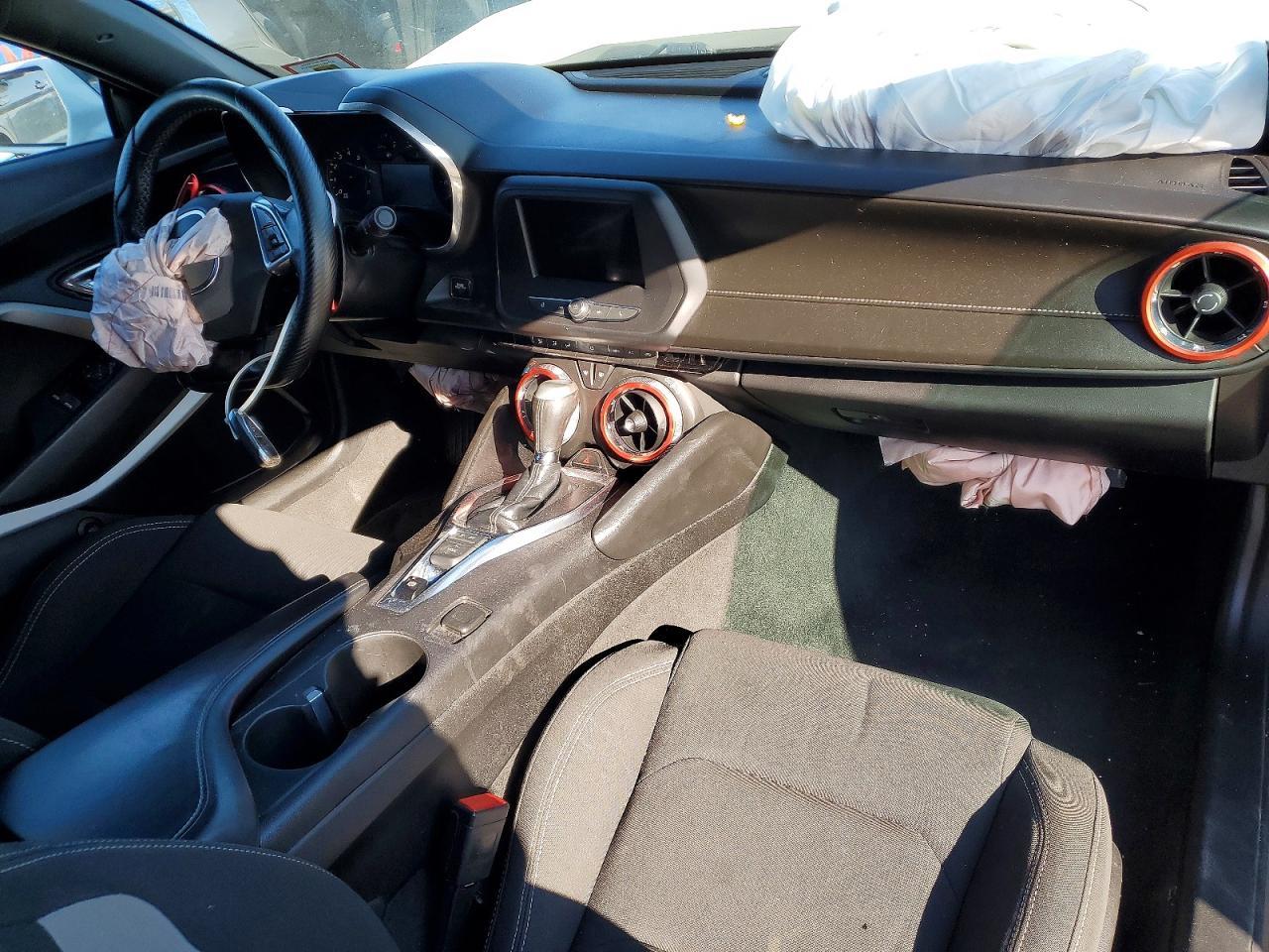 2020 Chevrolet Camaro Ls - zdjęcie 8