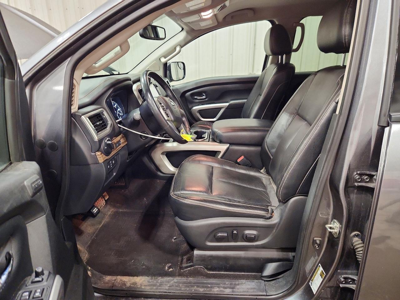 2017 Nissan Titan Sl - zdjęcie 7