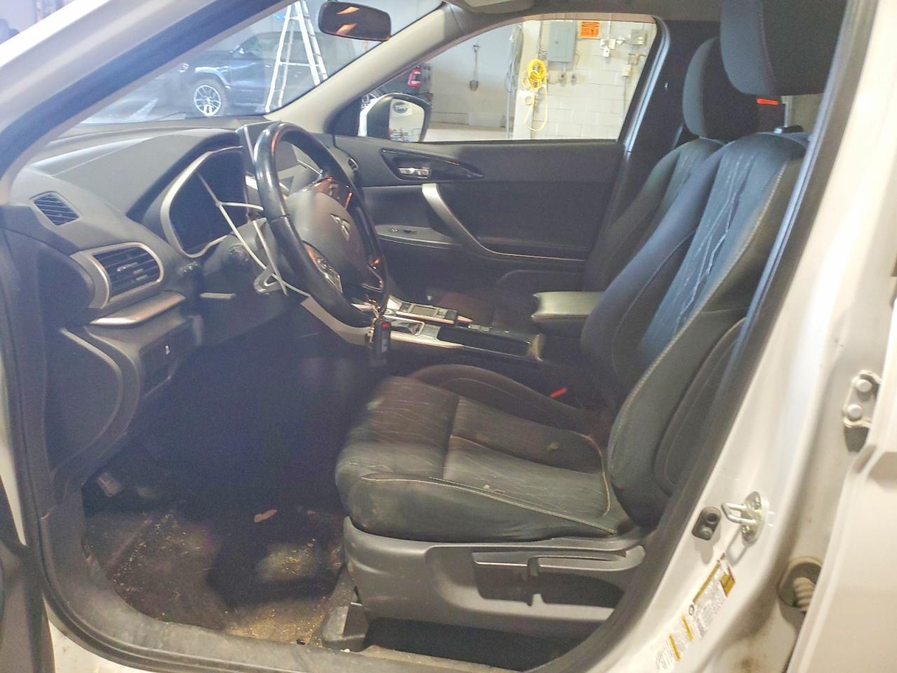 2019 Mitsubishi Eclipse Cross Le - zdjęcie 7
