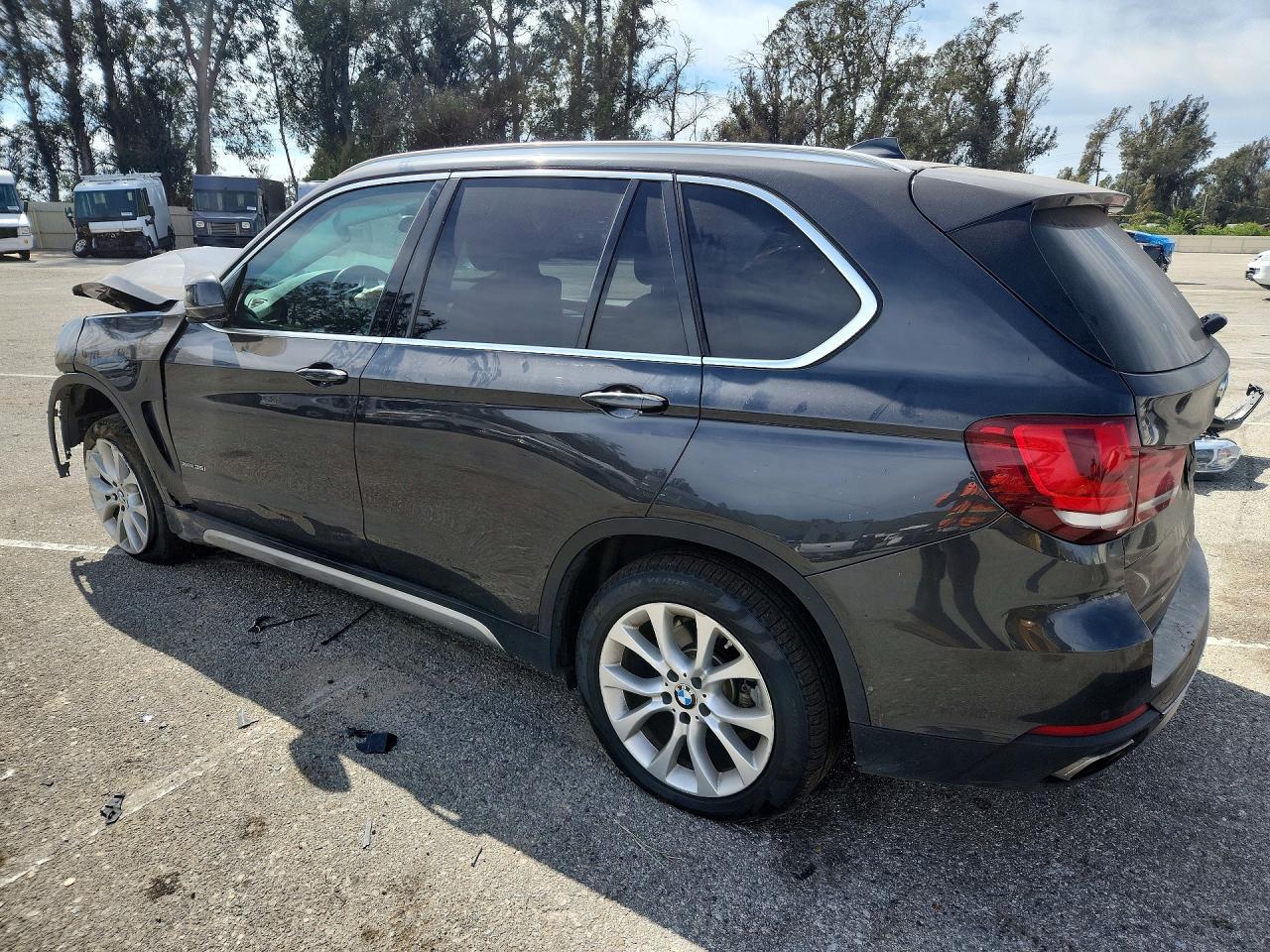 2018 BMW X5 xDrive35I - zdjęcie 2