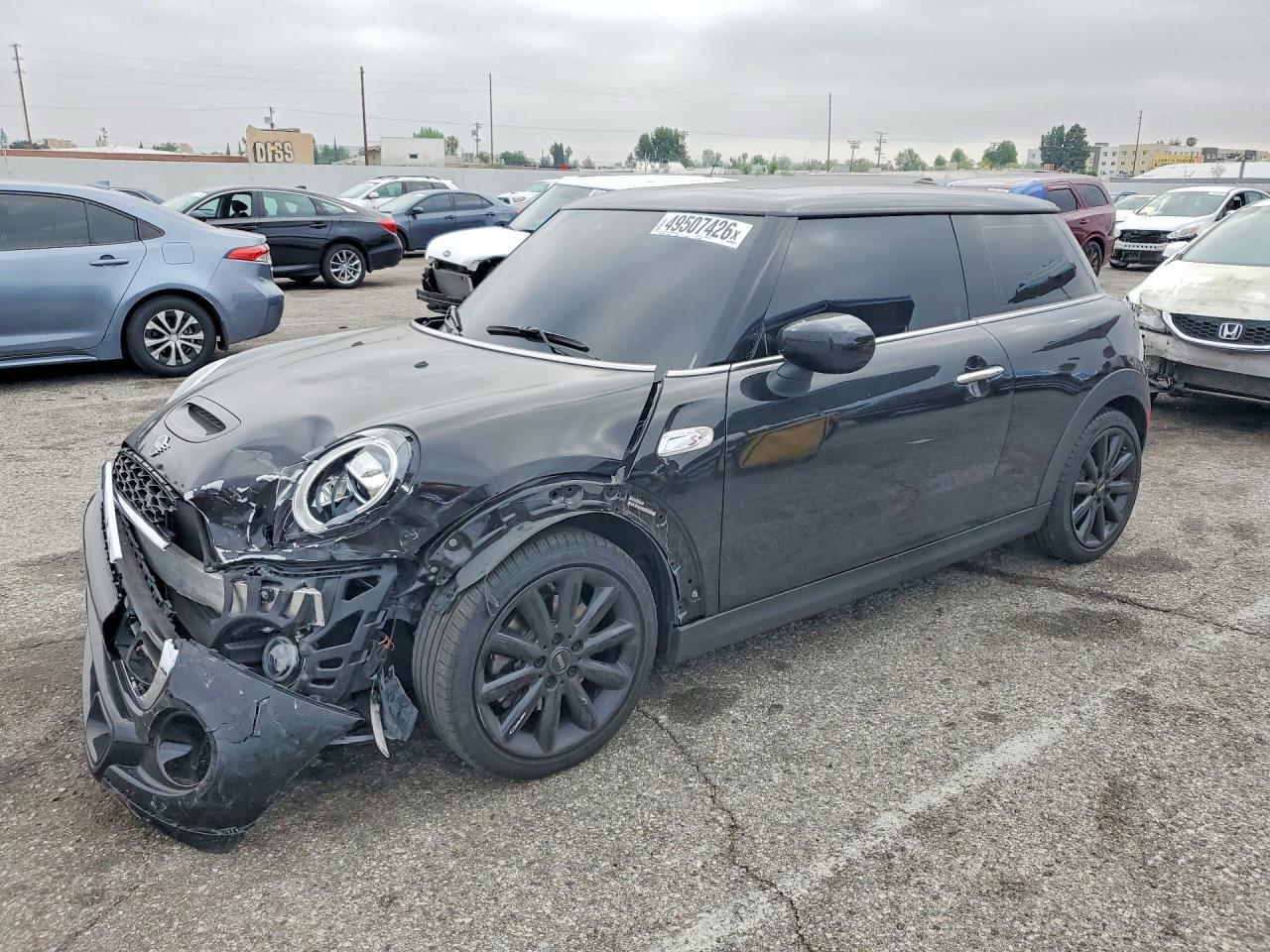 2021 Mini Cooper S - zdjęcie główne
