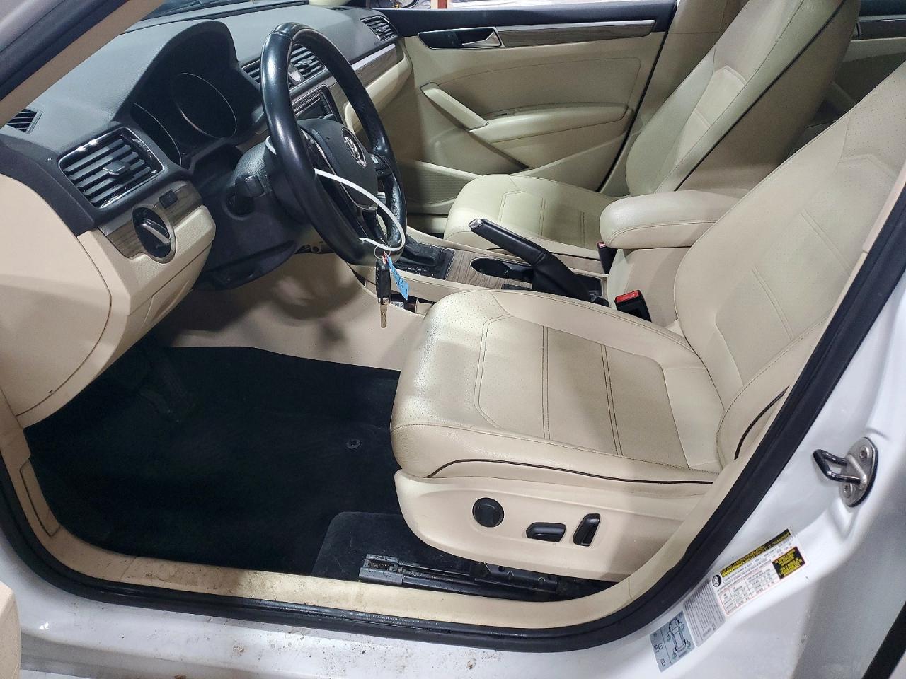 2016 Volkswagen Passat Se - zdjęcie 7