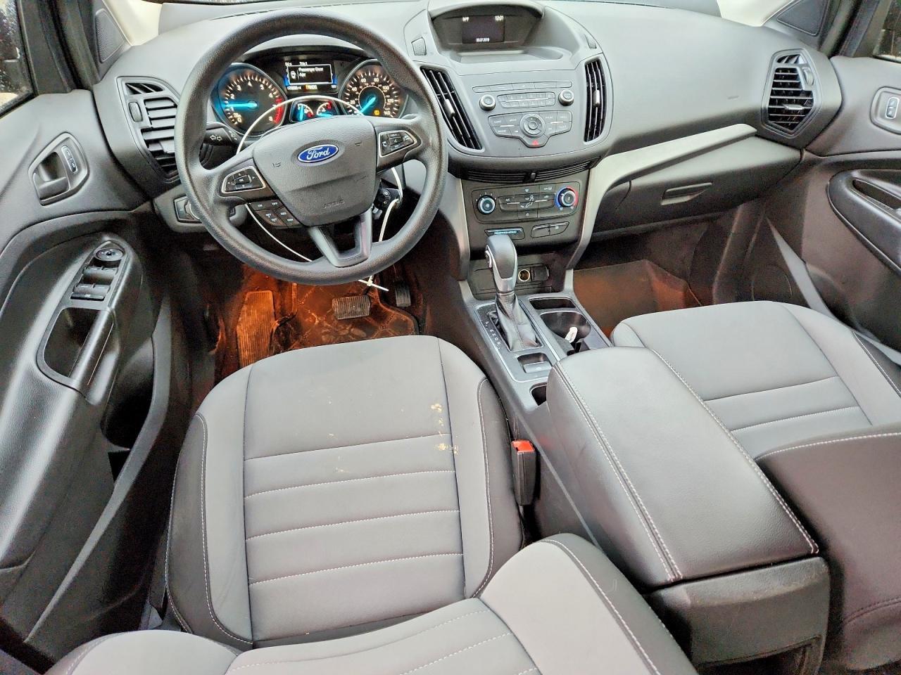 2019 Ford Escape S - zdjęcie 8
