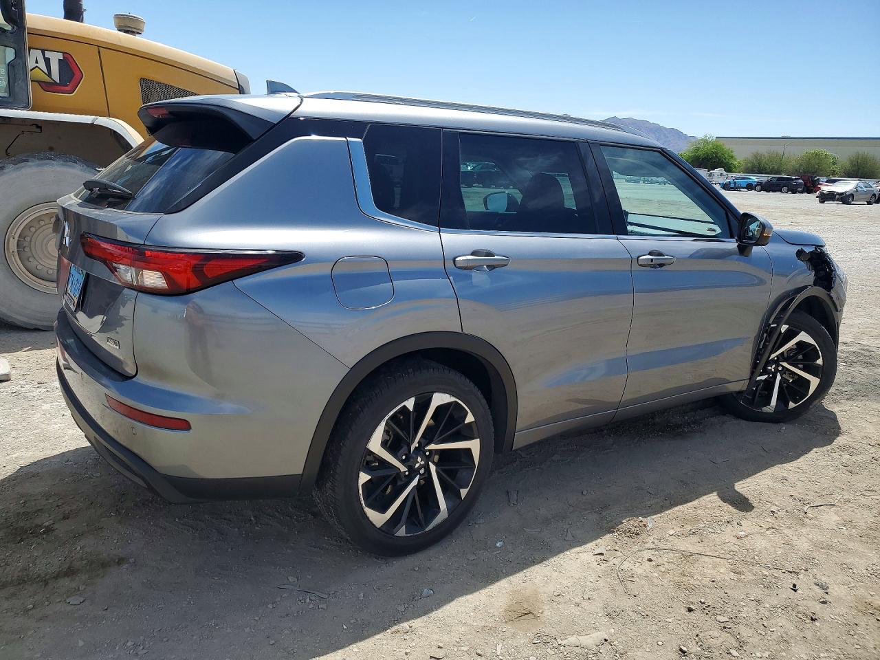2022 Mitsubishi Outlander Sel - zdjęcie 3