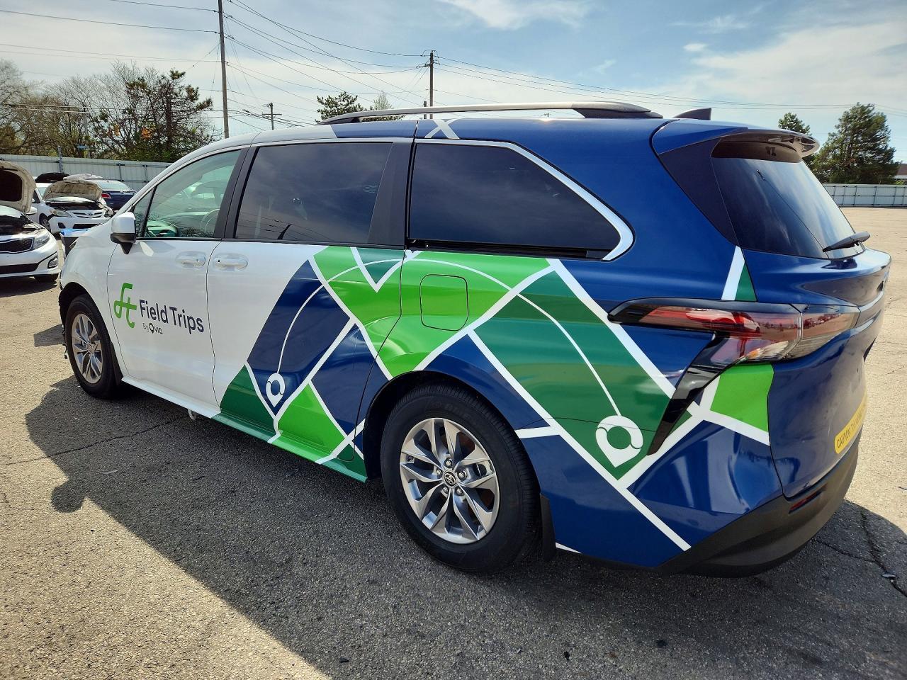 2025 Toyota Sienna Le 8-Passenger - zdjęcie 2