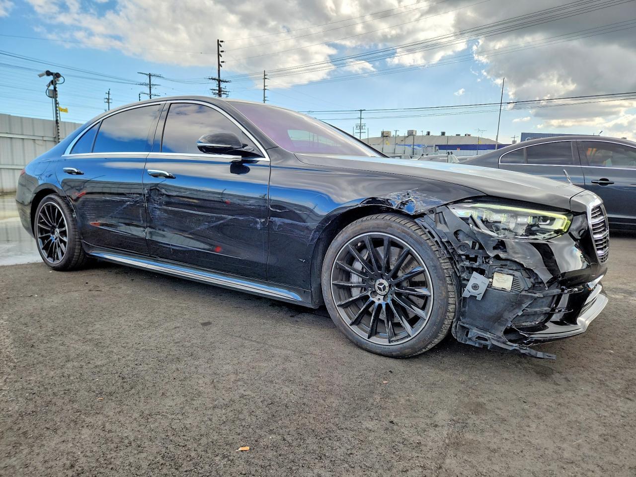 2022 Mercedes-Benz S 500 4Matic - zdjęcie 4