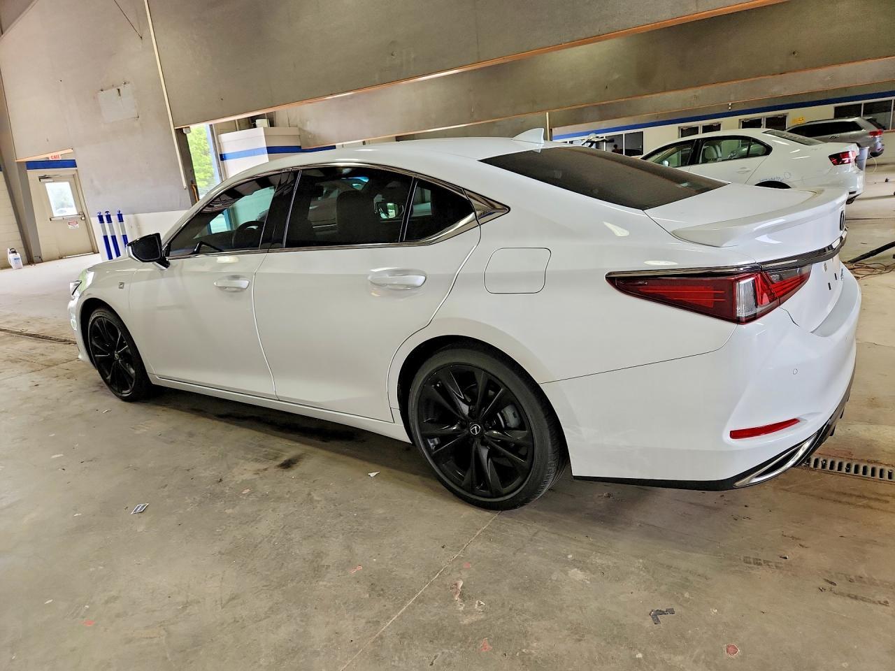 2022 Lexus Es 350 F Sport - zdjęcie 2