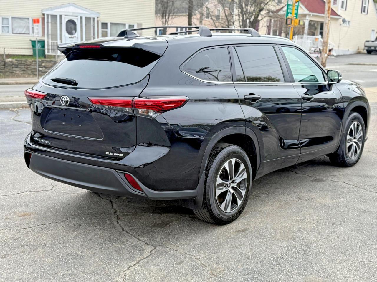 2023 Toyota Highlander Xle - zdjęcie 3