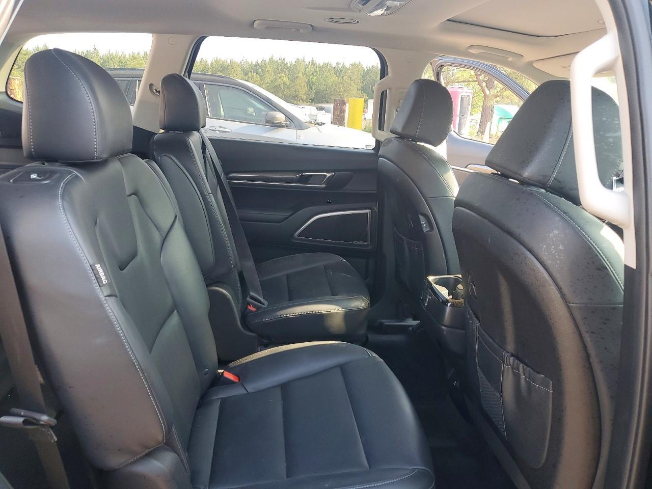 2024 Kia Telluride S - zdjęcie 11
