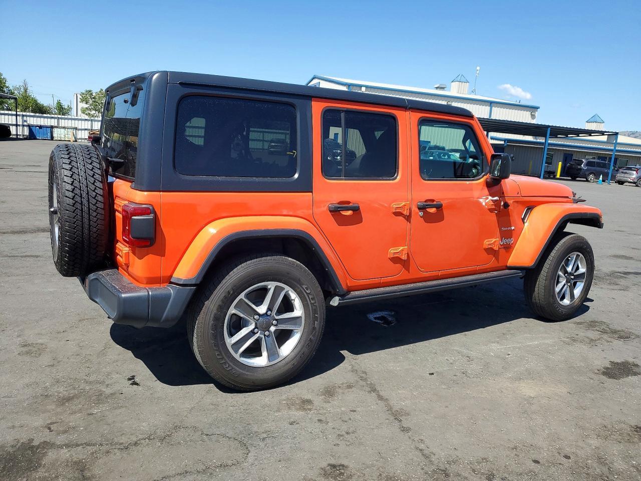 2019 Jeep Wrangler Unlimited Sahara - zdjęcie 3