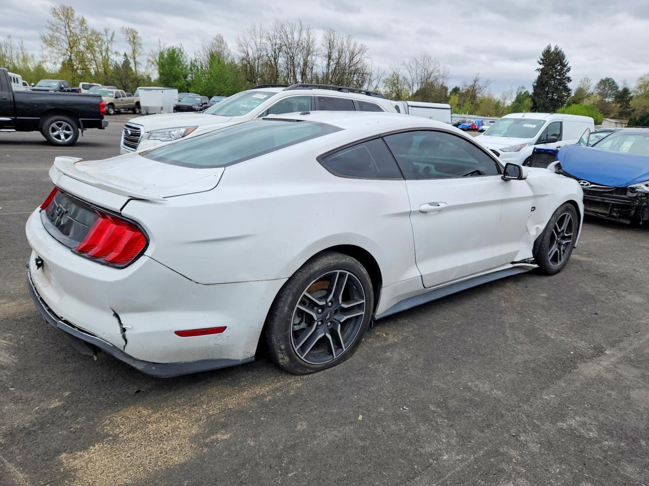 2019 Ford Mustang Gt - zdjęcie 3