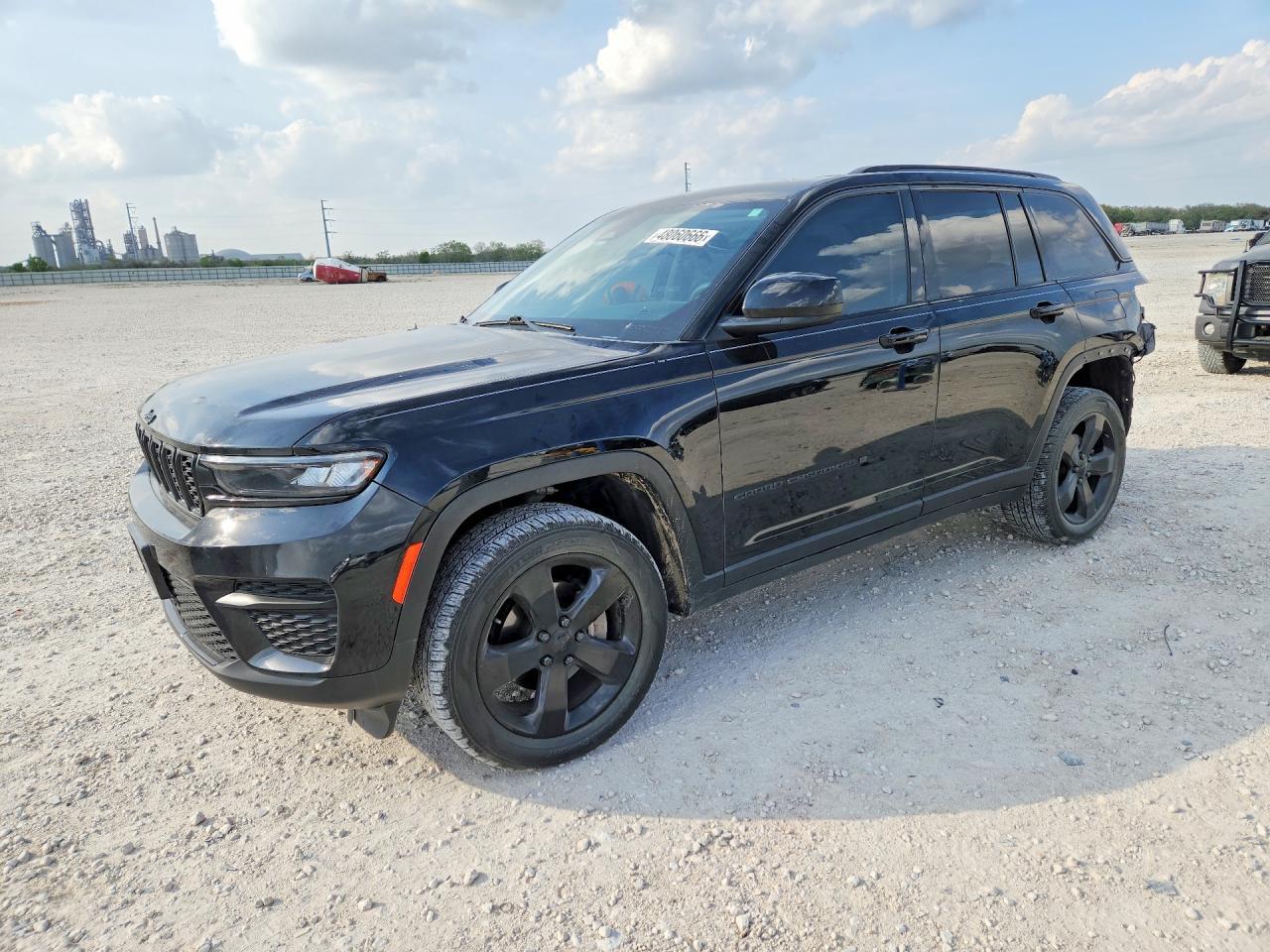 2023 Jeep Grand Cherokee Altitude - zdjęcie główne
