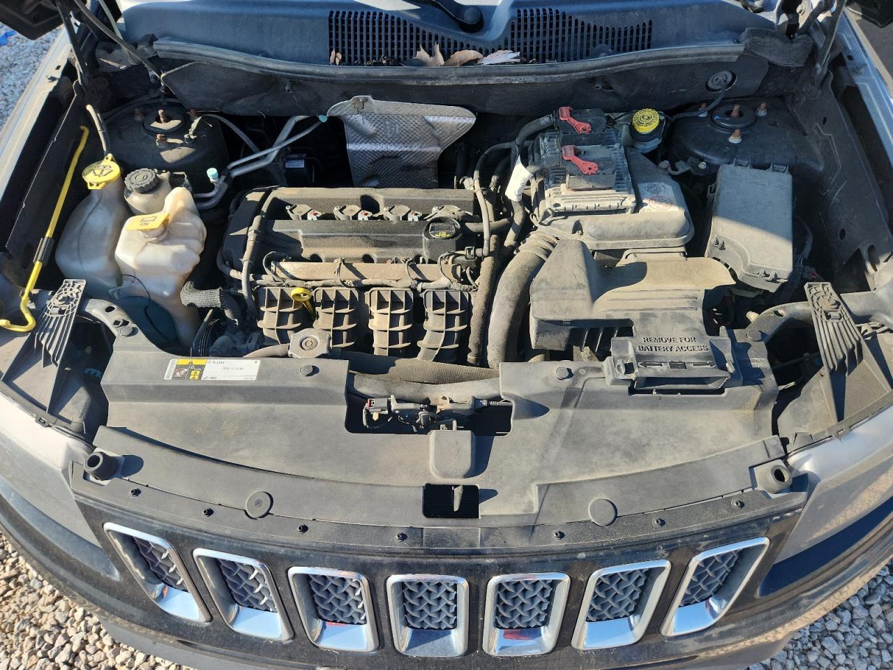 2016 Jeep Compass Latitude - zdjęcie 12