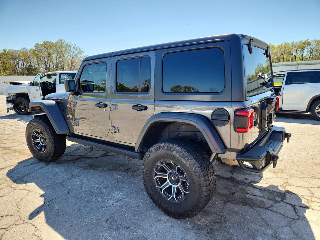 2020 Jeep Wrangler Unlimited Rubicon - zdjęcie 2