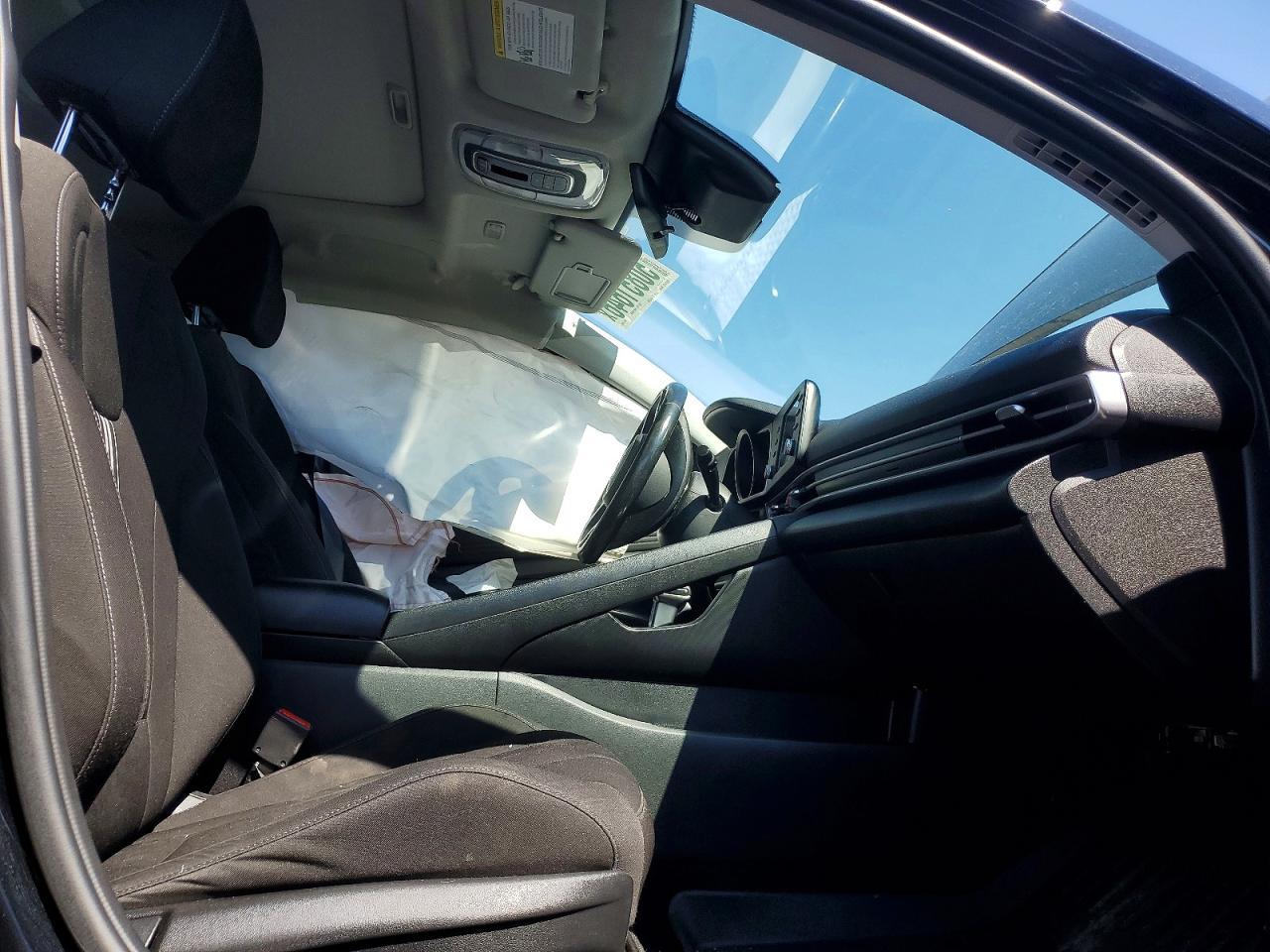 2021 Hyundai Elantra Sel - zdjęcie 7